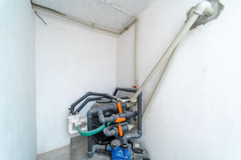 filtrace k bazénu - Prodej domu 221 m², Vrdy