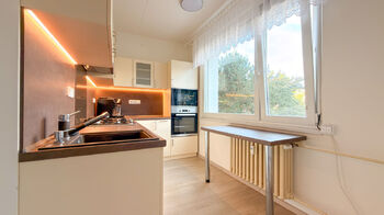Prodej bytu 2+1 v osobním vlastnictví 65 m², Hradec Králové