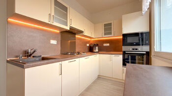 Prodej bytu 2+1 v osobním vlastnictví 65 m², Hradec Králové