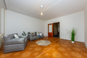 Prodej bytu 3+1 v osobním vlastnictví 74 m², Praha 4 - Modřany