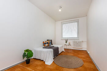 Prodej bytu 3+1 v osobním vlastnictví 74 m², Praha 4 - Modřany