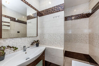 Prodej bytu 3+1 v osobním vlastnictví 74 m², Praha 4 - Modřany
