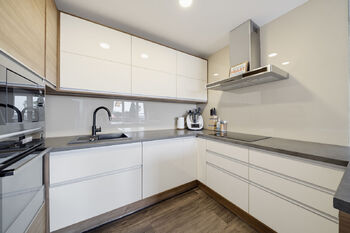Prodej bytu 4+kk v osobním vlastnictví 116 m², Praha 5 - Zličín