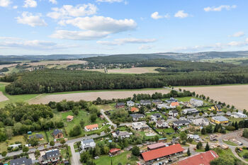 Prodej pozemku 887 m², Davle