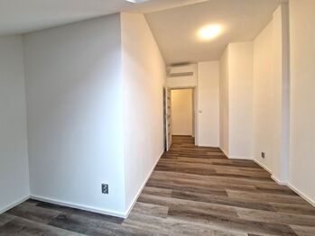 Pronájem bytu 2+1 v osobním vlastnictví 64 m², Lochovice