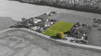 Prodej pozemku 2001 m², Komorní Lhotka