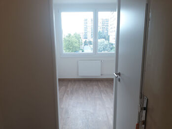 Pronájem bytu 1+kk v osobním vlastnictví 27 m², Praha 10 - Vršovice