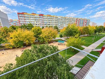 Prodej bytu 4+kk v osobním vlastnictví 85 m², Praha 10 - Horní Měcholupy