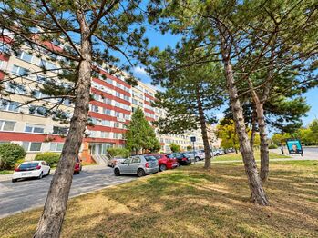 Prodej bytu 4+kk v osobním vlastnictví 85 m², Praha 10 - Horní Měcholupy