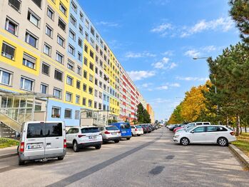 Prodej bytu 4+kk v osobním vlastnictví 85 m², Praha 10 - Horní Měcholupy