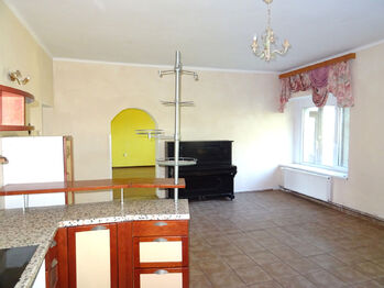Prodej domu 767 m², Podbořany
