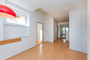 Nadzemní podlaží - Prodej domu 138 m², Praha 5 - Zbraslav