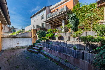 Terasa s pergolou - Prodej domu 138 m², Praha 5 - Zbraslav