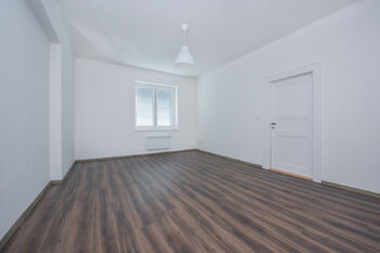 Prodej bytu 3+kk v osobním vlastnictví 77 m², Hradec Králové