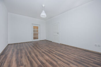 Prodej bytu 3+kk v osobním vlastnictví 77 m², Hradec Králové