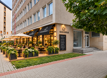 vizualizace venkovního posezení - Pronájem obchodních prostor, České Budějovice 