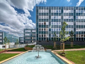 vnitroblok - Pronájem bytu 1+1 v osobním vlastnictví 34 m², Praha 5 - Jinonice