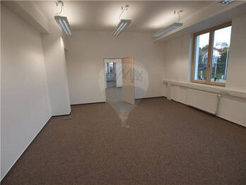 Pronájem kancelářských prostor 74 m², Praha 10 - Strašnice
