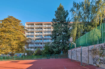 Sportoviště u domu - Pronájem bytu 3+1 v osobním vlastnictví 69 m², Praha 6 - Řepy