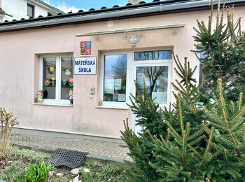 Prodej pozemku 602 m², Svémyslice