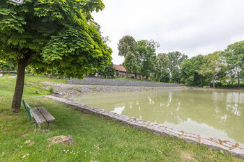 Prodej pozemku 602 m², Svémyslice