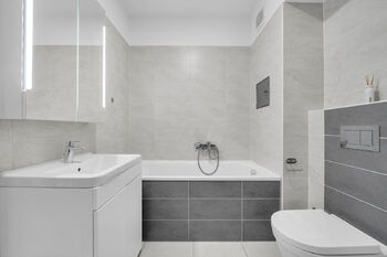 Pronájem bytu 2+1 v osobním vlastnictví 58 m², Milovice