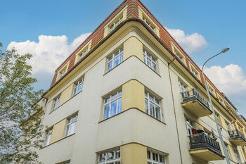 Prodej bytu 1+1 v osobním vlastnictví 25 m², Praha 5 - Smíchov