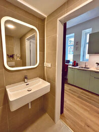 Prodej bytu 1+1 v osobním vlastnictví 25 m², Praha 5 - Smíchov