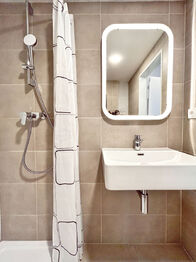 Prodej bytu 1+1 v osobním vlastnictví 25 m², Praha 5 - Smíchov