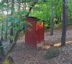 a kolem kadibudky doklouzat  - Prodej chaty / chalupy 15 m², Hřivice