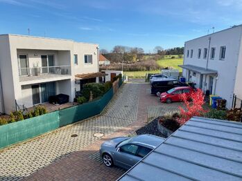 Parkovací stání - Pronájem domu 103 m², Mukařov