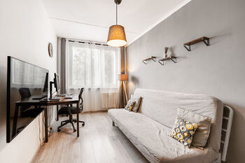 Dětský pokoj - Prodej bytu 3+kk v osobním vlastnictví 65 m², Praha 10 - Petrovice