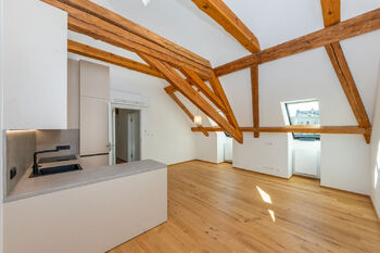Pronájem bytu 2+kk v osobním vlastnictví 62 m², Praha 4 - Nusle