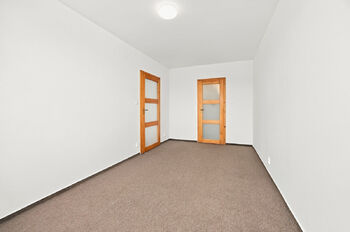Pronájem bytu 2+1 v osobním vlastnictví 42 m², Praha 4 - Komořany