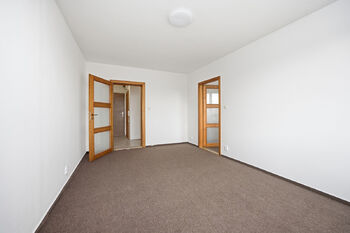 Pronájem bytu 2+1 v osobním vlastnictví 42 m², Praha 4 - Komořany