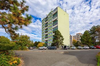 Pronájem bytu 2+1 v osobním vlastnictví 42 m², Praha 4 - Komořany
