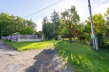 Prodej pozemku 2064 m², Zvánovice