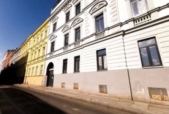 Pohled na dům - Pronájem bytu 1+kk v osobním vlastnictví 24 m², Brno