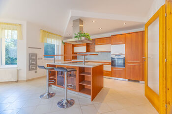 Prodej domu 185 m², Odolena Voda