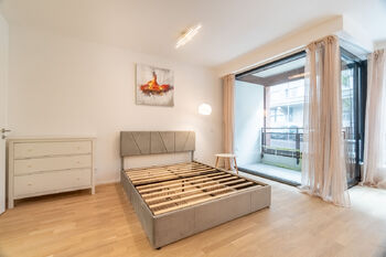 Pronájem bytu 1+kk v osobním vlastnictví 39 m², Praha 3 - Žižkov