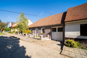 Prodej domu 280 m², Vémyslice