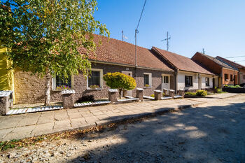 Prodej domu 280 m², Vémyslice