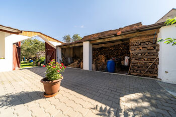 Prodej domu 280 m², Vémyslice