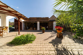 Prodej domu 280 m², Vémyslice