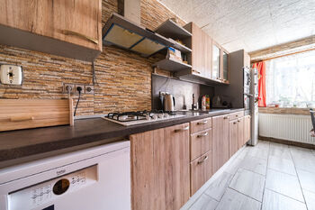 Prodej domu 280 m², Vémyslice