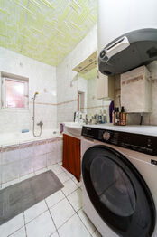 Prodej domu 280 m², Vémyslice