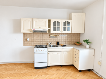 Prodej bytu 1+kk v osobním vlastnictví 38 m², Litvínov