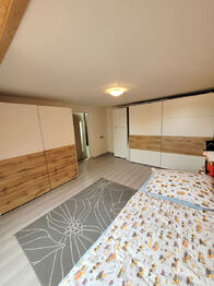 Prodej domu 132 m², Všeradice