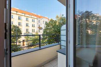 Prodej bytu 2+kk v osobním vlastnictví 51 m², Praha 10 - Vršovice