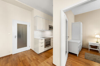 Prodej bytu 2+kk v osobním vlastnictví 51 m², Praha 10 - Vršovice